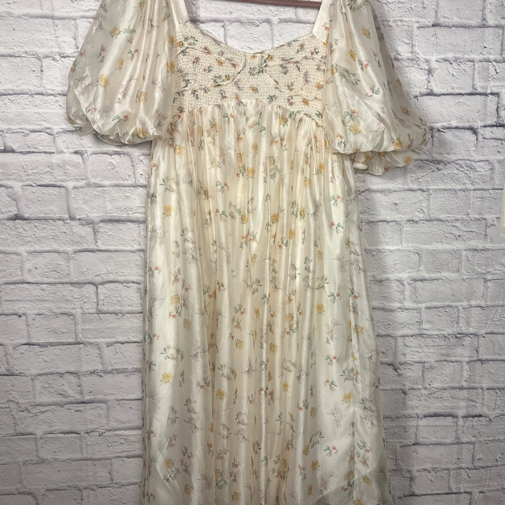 Worth Cream Floral Midi Dress with Puff Sleeves - Picture 10 of 15